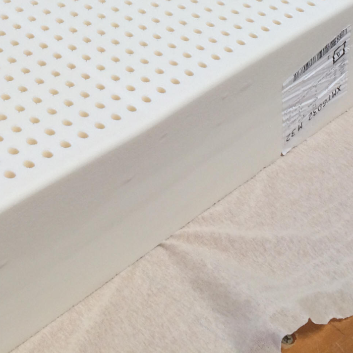 Natural latex, the support layer of every LATEXPEDIC mattress